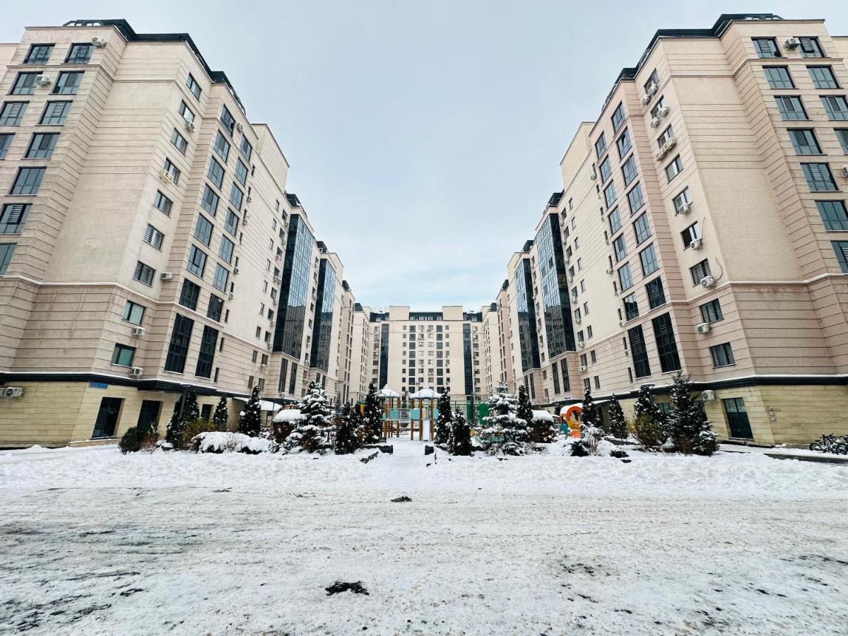 شقة Central Park In The City Center الماتي المظهر الخارجي الصورة